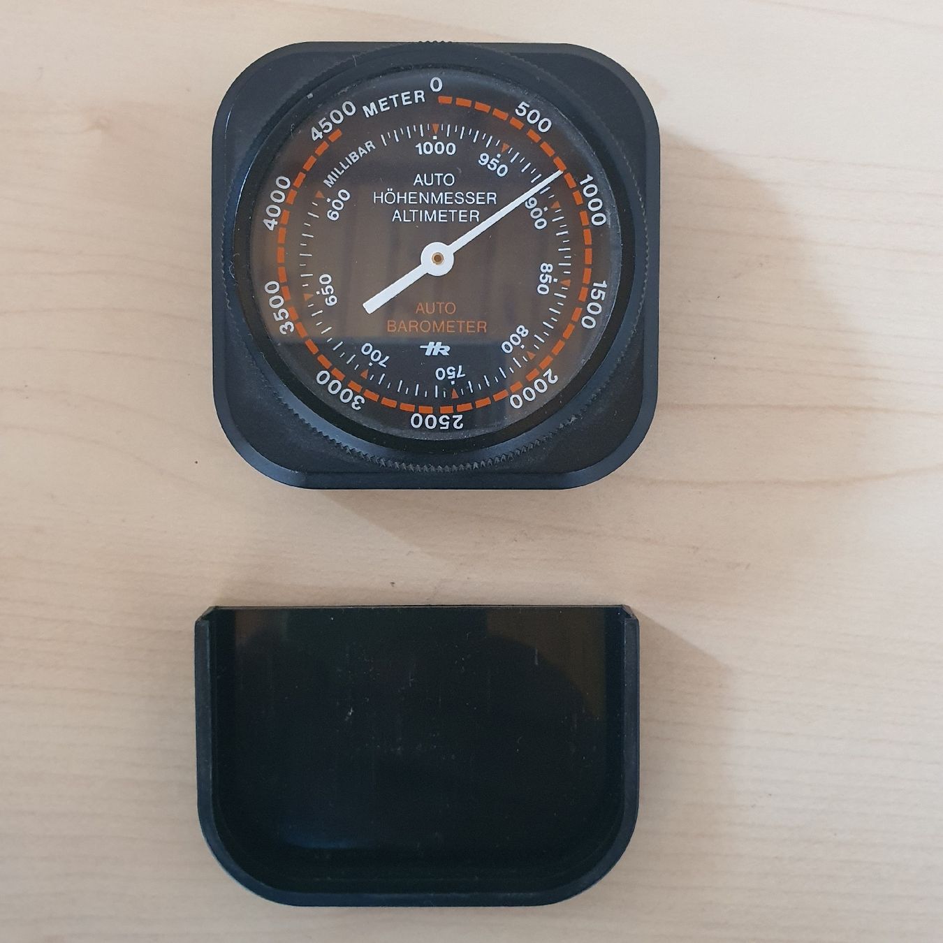 Altri elettrodomestici e apparecchi d’epoca: Auto Höhenmesser Altimeter Barometer – Usato da Mastrils venduto da Sun10