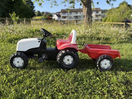 Spielzeug Traktor mit gratis Anhänger dazu