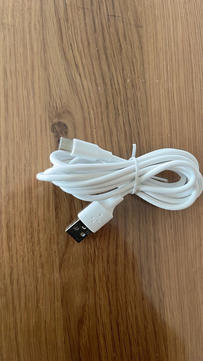 Kabel: USB A auf USB C Ladekabel weiss – Neu und originalverpackt aus Pfäffikon ZH von arsun76