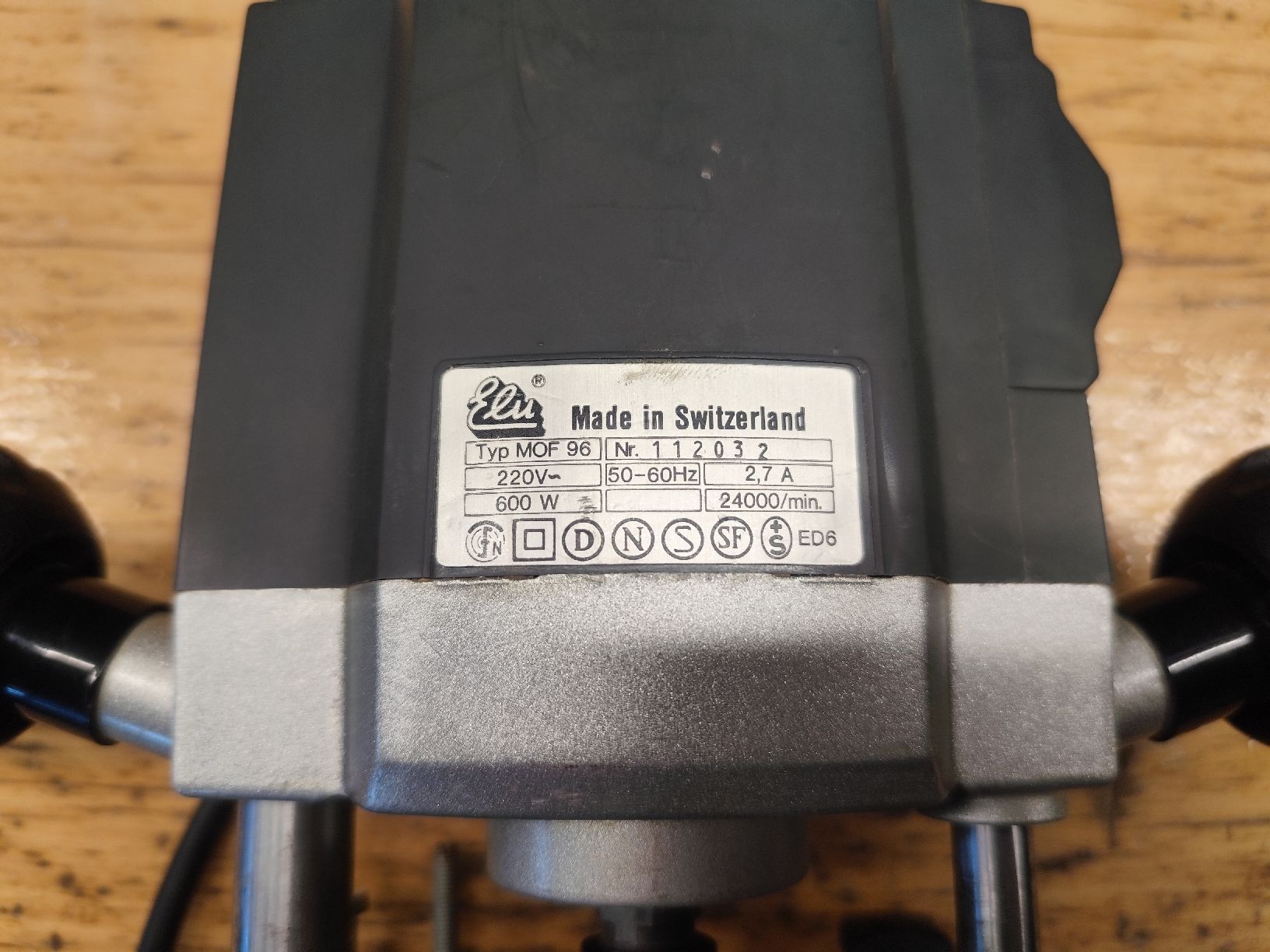 Elu Toutes les machines: Elu Oberfräse – D'occasion à Hellbühl par 30R_R30 2