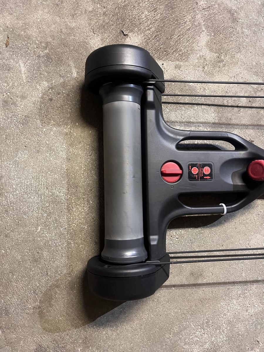 Vélos d'appartement: Elite Nero Interactive Rollers Indoor Trainer – D'occasion à Rhäzüns par razzzzz 2