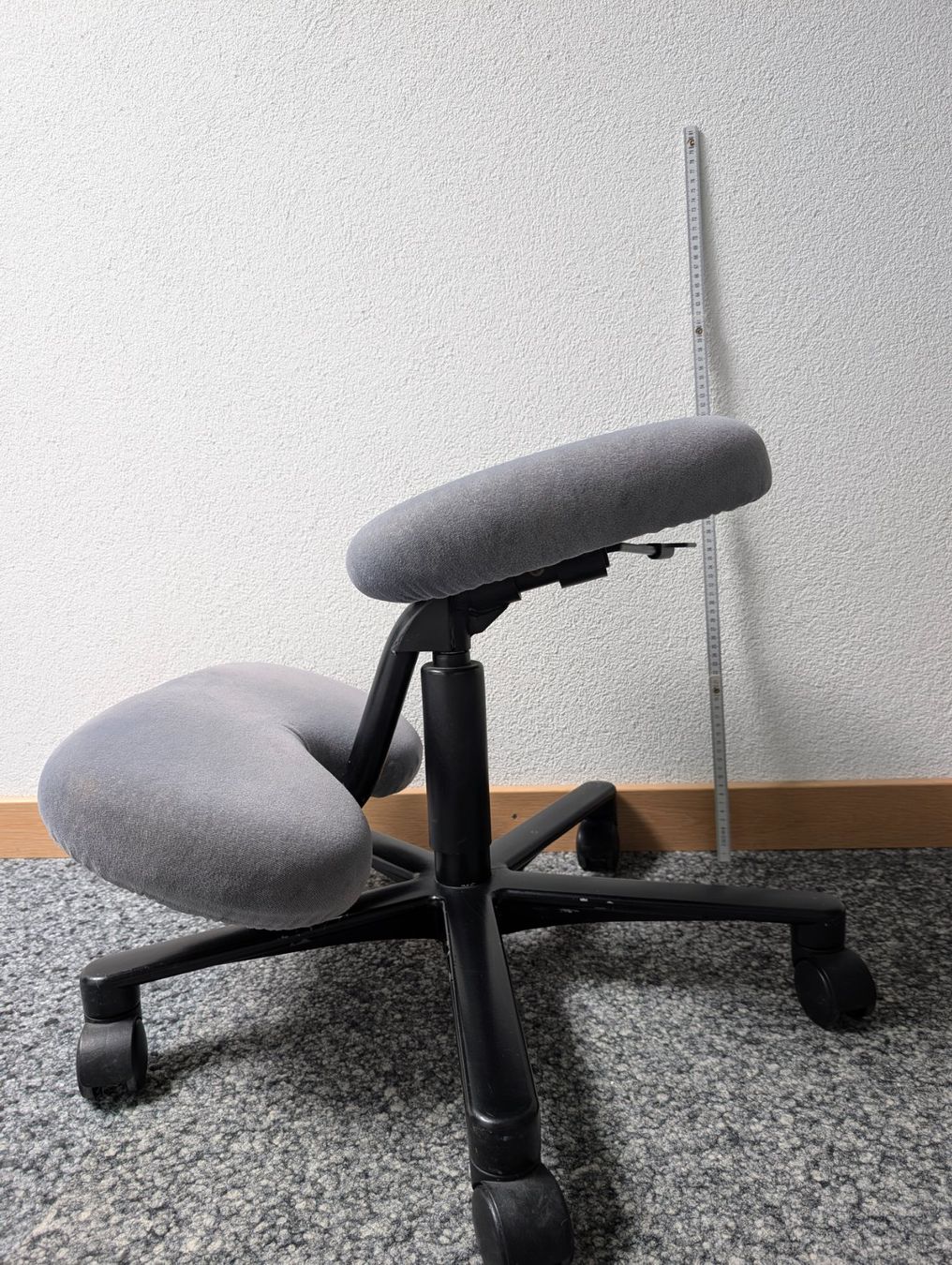 Stokke Sedie: Bürostuhl - HAG Balans Vital Kniestuhl – Usato da Thalwil venduto da Tgatga 6