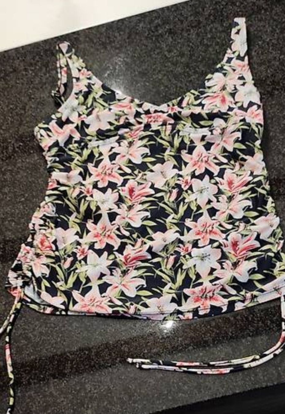 Badekleider & Bikinis: Badekleid / Tankinioberteil Set – Gebraucht aus Othmarsingen von HBN 1