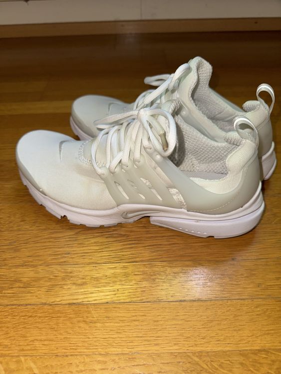 Nike Air Presto Triple White (Gebraucht) in Zürich für CHF 70 - Main Image