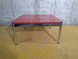 USM Couchtisch Quadrat, rot