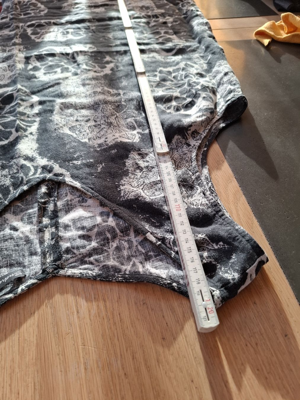Vestiti: robe lin – Usato da Grandevent venduto da mik_52f8 3