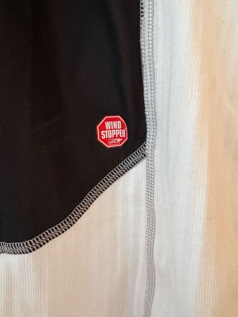 Castelli Canottiere & Pantaloni: Castelli Rosso Corsa GORE Windstopper Baselayer Kurzarm L – Usato da Genève venduto da Andimann 2
