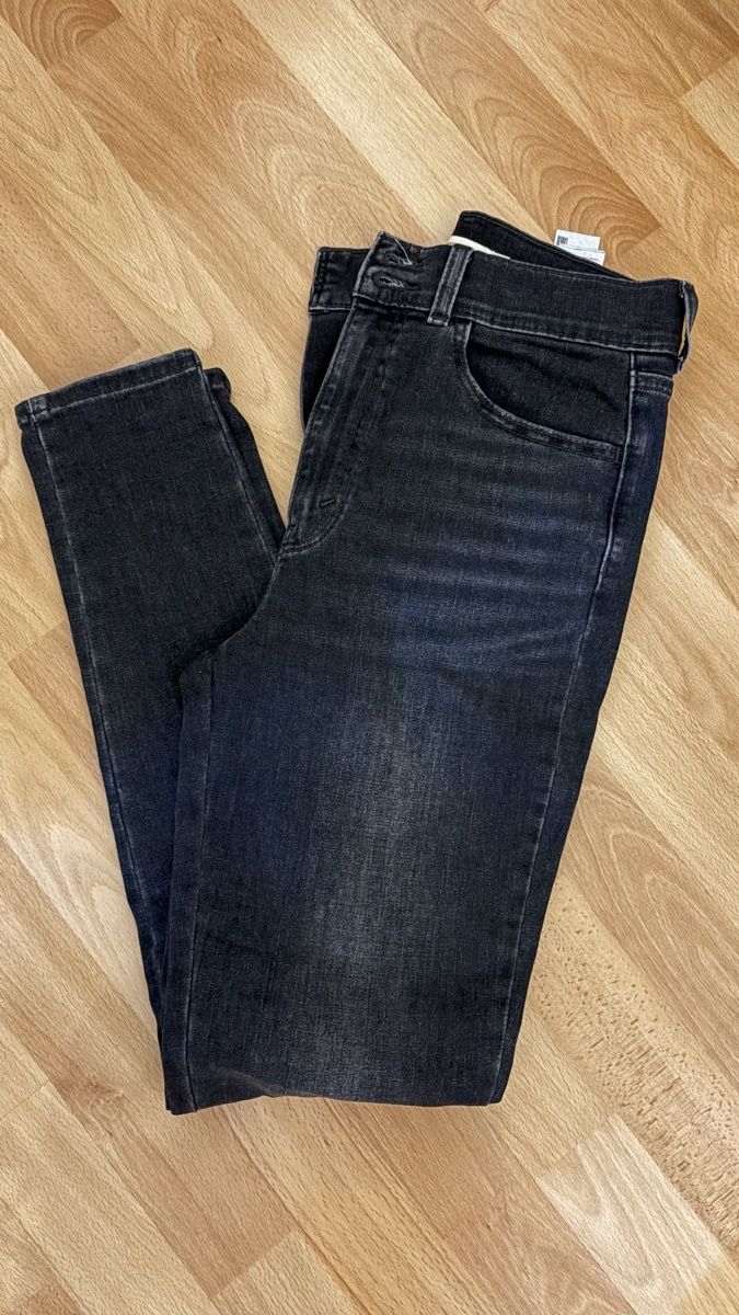 Levi's Jeans: Levis hose – Neu (gemäss Beschreibung) aus Dottikon von nai_c5jy