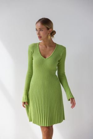 Knitted Dress with Long Sleeves Size: XS-S new