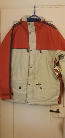Ski/Snowboard jacke Neu