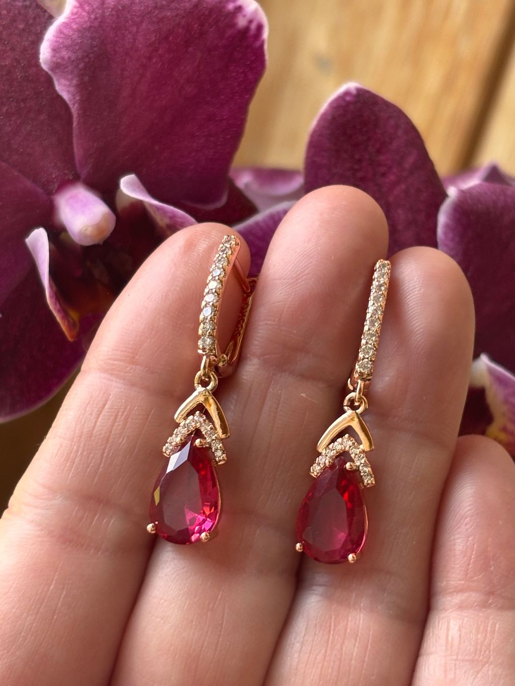 Ohrringe & -stecker: Boucles d'oreilles élégantes or & saphir – Neu (gemäss Beschreibung) aus Lausanne von mel2dreams