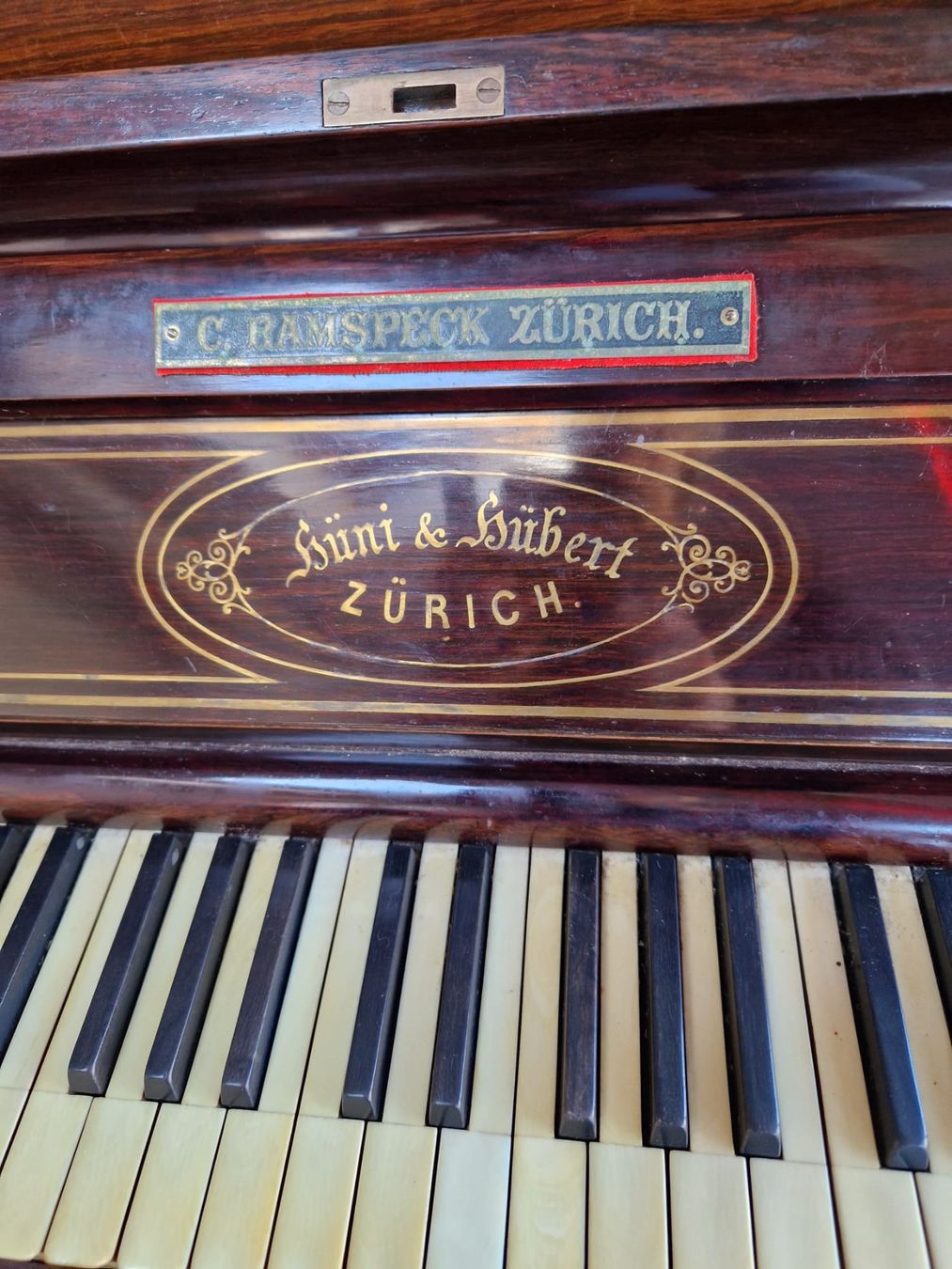 Musikinstrumente: Klavier zu verkaufen – Gebraucht aus Seewen SZ von mas_mbf8 1