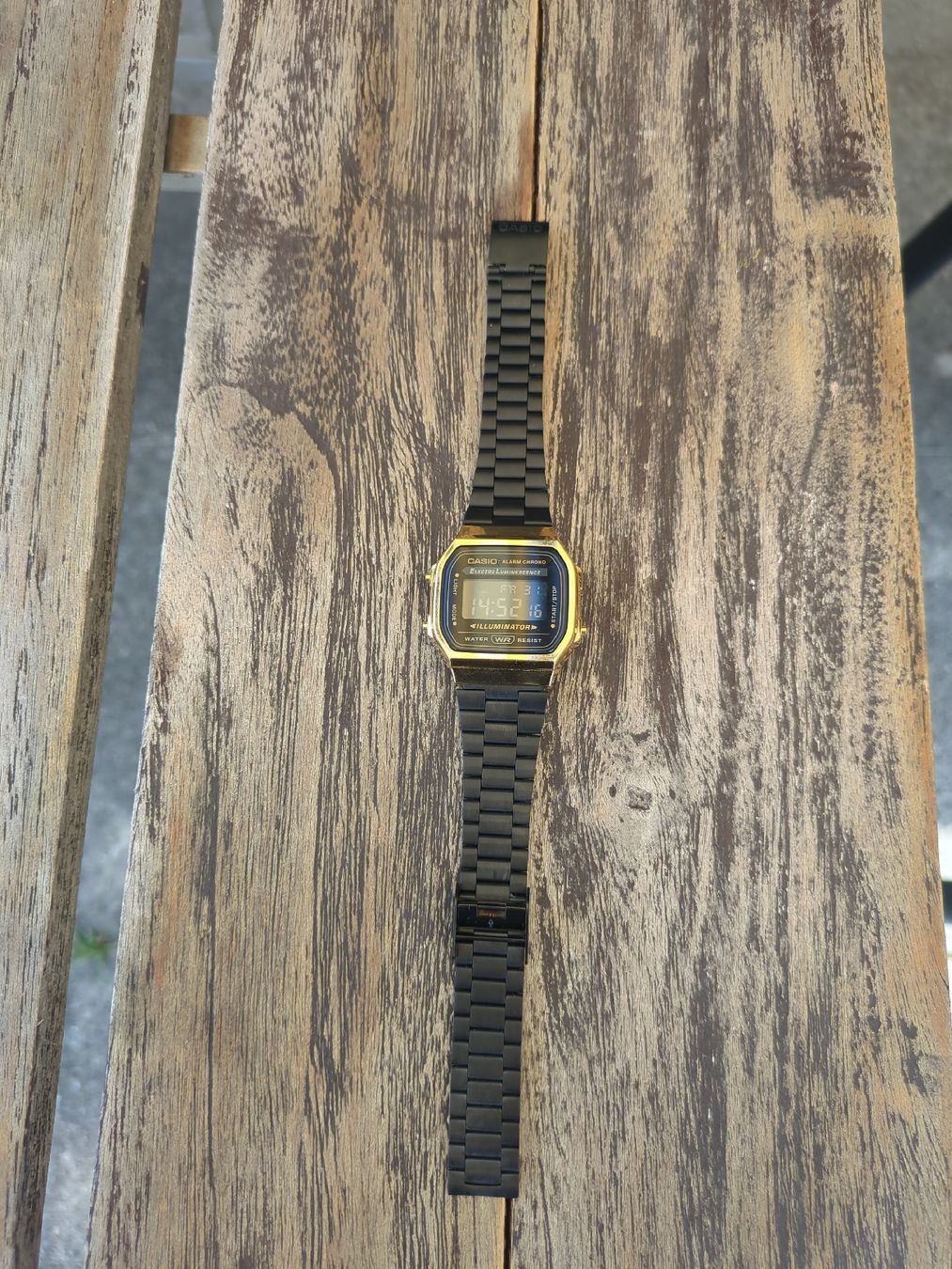 Casio Orologi: Casio A168 Neuwertig  – Usato da Adetswil venduto da testkauf 2