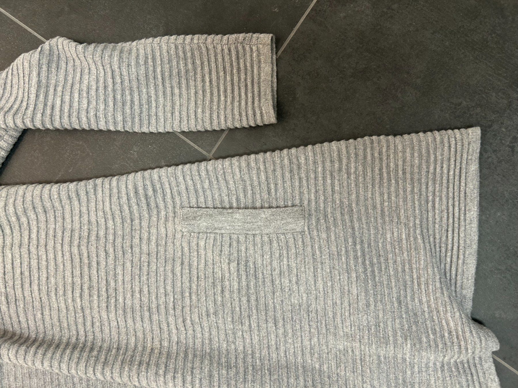 Comma Giacche: Strickjacke Comma – Usato da Mörel venduto da jac_rq58 1