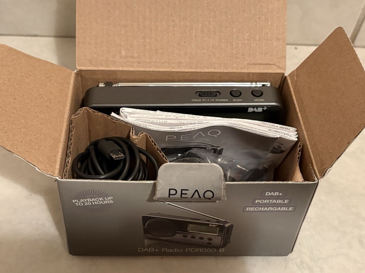 Radio: DAB+ Radio - Neu – Nuovo e nell'imballaggio originale da Meilen venduto da mogli_luna 2