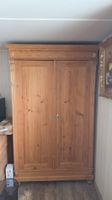 Antiker Kleiderschrank, massiv Tanne vintage Look!