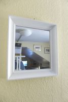 Antiker Spiegel weiss, restauriert  27 x 29 cm