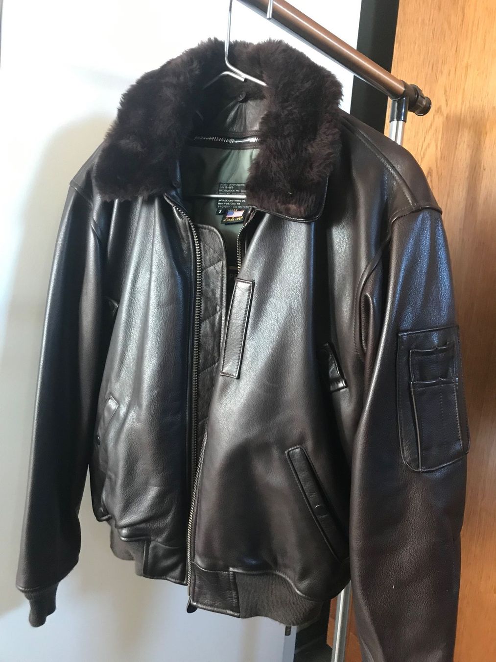 Avirex Jacken: Veste cuir Avirex – Neu (gemäss Beschreibung) aus Neuchâtel von nie_m68m 1