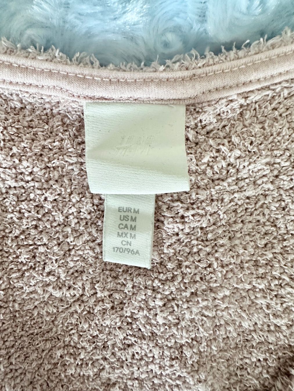 H&M Maglioni & Felpe: H&M Pullover Wickeloptik puderrosa Gr M – Usato da Emmenbrücke venduto da little.treasures 1