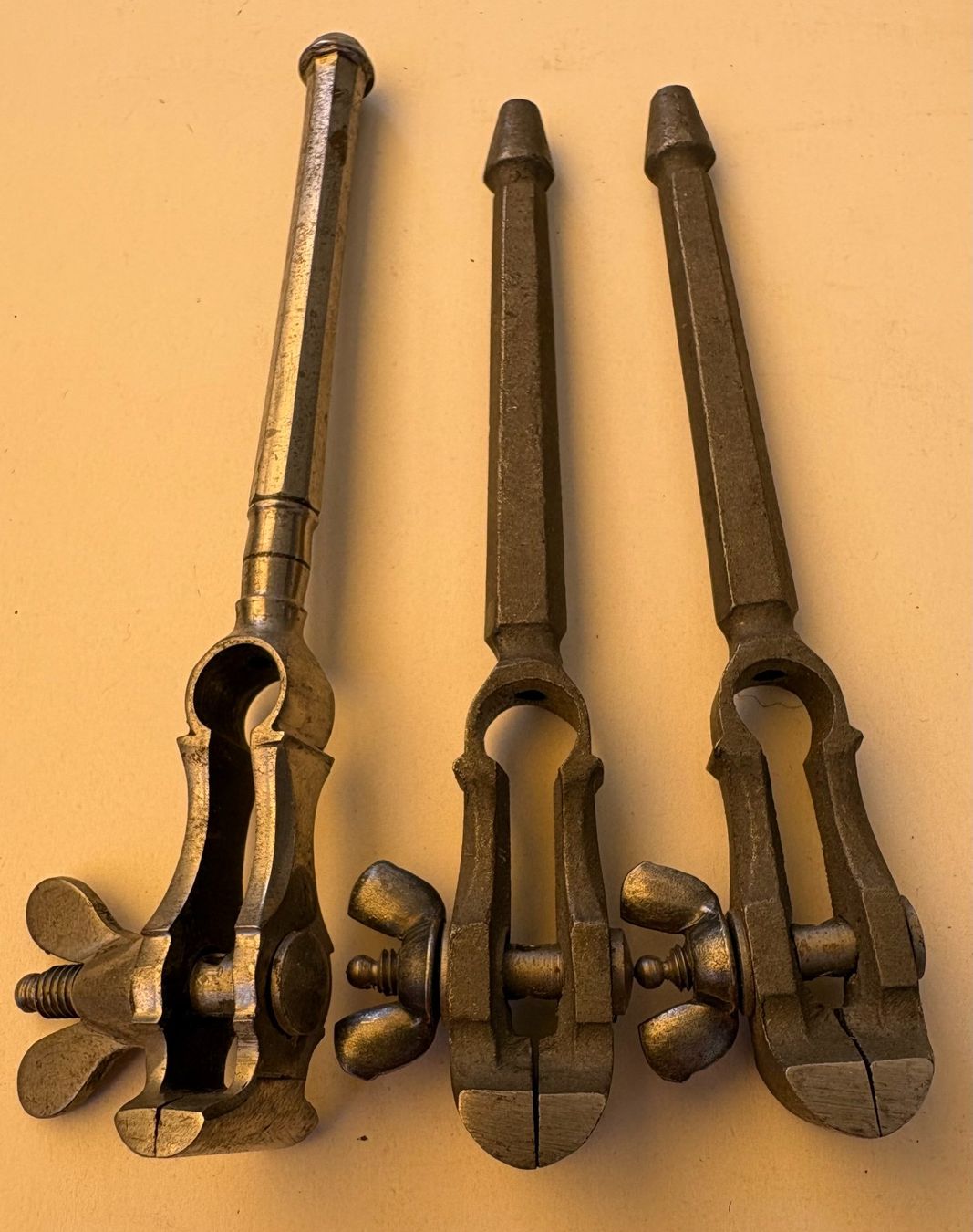 Tous les outils: VINTAGE HANDFEILKOLBEN – D'occasion à Ostermundigen par wini63