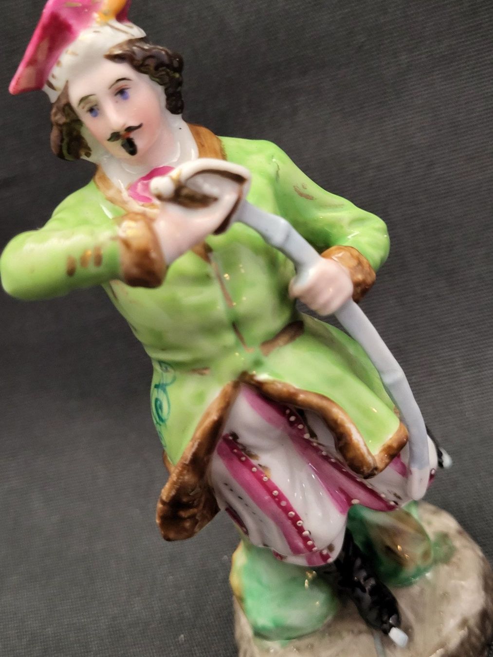 Statuette: Handbemalte Prozellan-Figur gemarkt – Usato da Basel venduto da spinne02