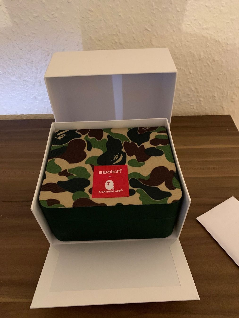Swatch Orologi: Swatch x BAPE Tokyo Edition – Nuovo e nell'imballaggio originale da Erlach venduto da migdep985 3