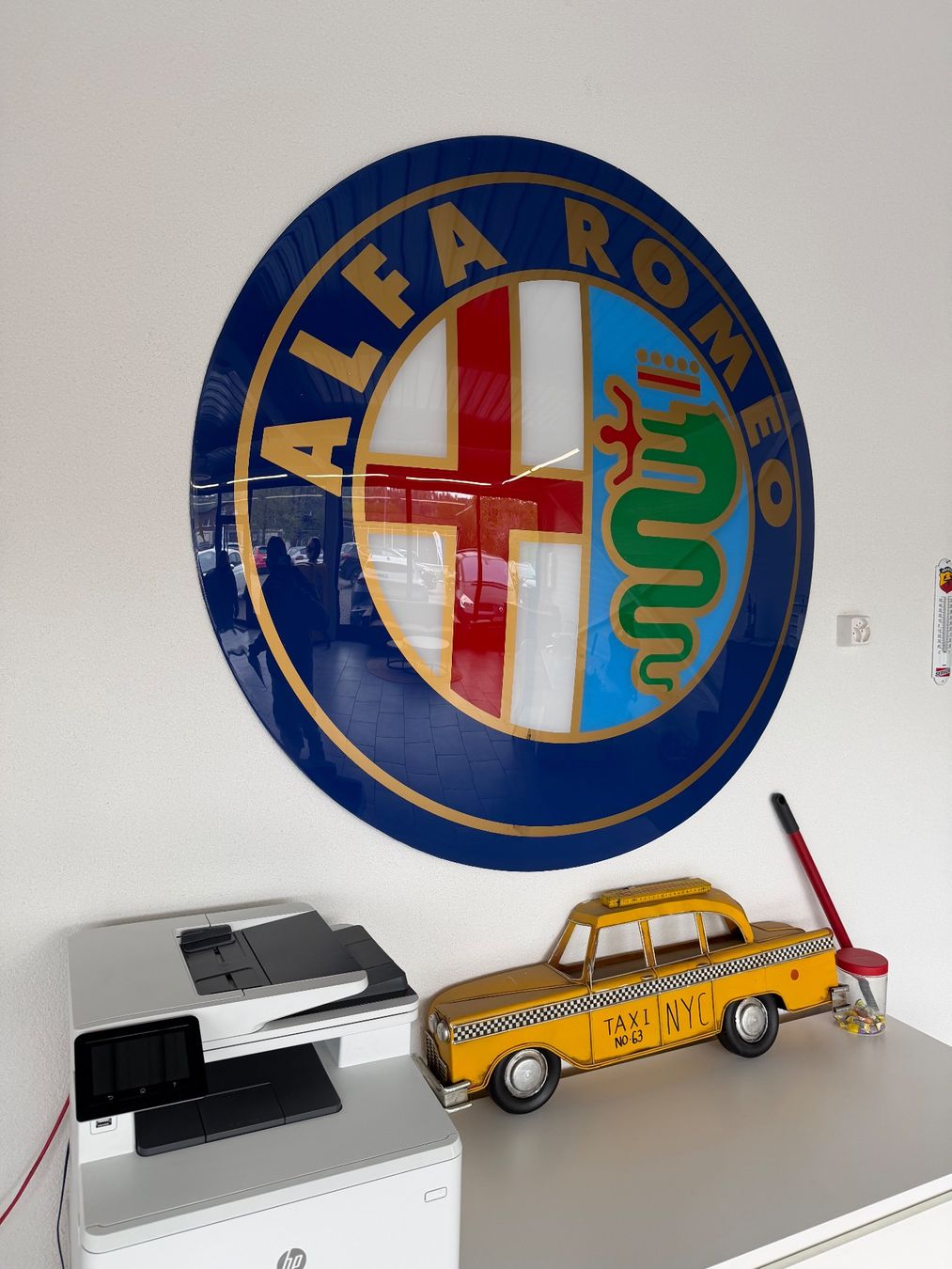 Alfa Romeo Insegne: Alfa Romeo Zeichen 1.50 mt Durchmesser – Usato da Lengnau BE venduto da Ierardo79 1