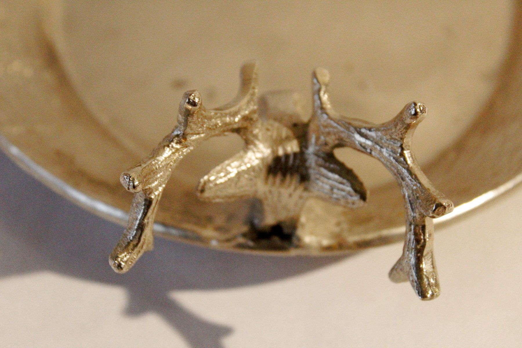 Lampade: GILDE: Design - Tableau mit Hirschköpfen, Aluminium, kultig – Usato da Bern venduto da kultiges 8