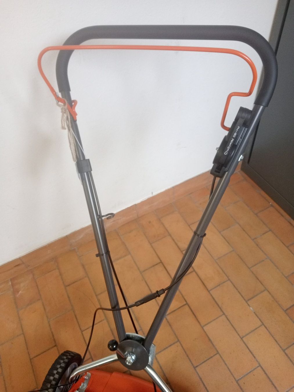 Husqvarna Tagliaerba: Rasenmäher LB448SQ Husqvarna – Nuovo e nell'imballaggio originale da Rüegsbach venduto da HusqvarnaShop3418 2