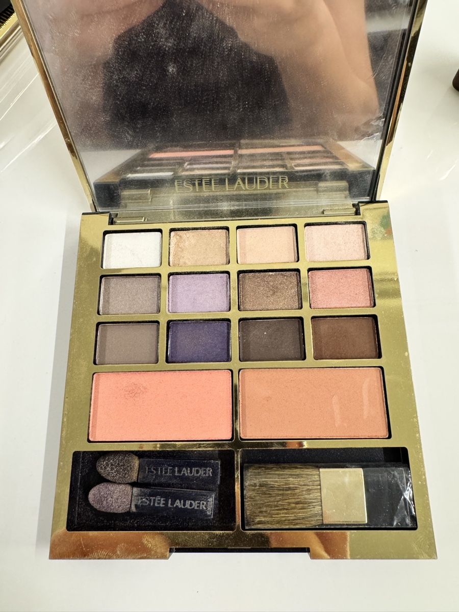 Estée Lauder Cura del viso: Estée Lauder set creme + ombretti 11 items – Nuovo (secondo la descrizione) da Porza venduto da kaj_d5q7 5