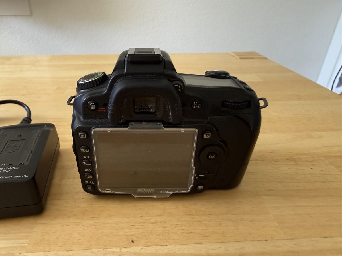 Nikon Kamera: Nikon D90 mit Nikkor 18-105mm – Gebraucht aus Giswil von urr_7c5j 3