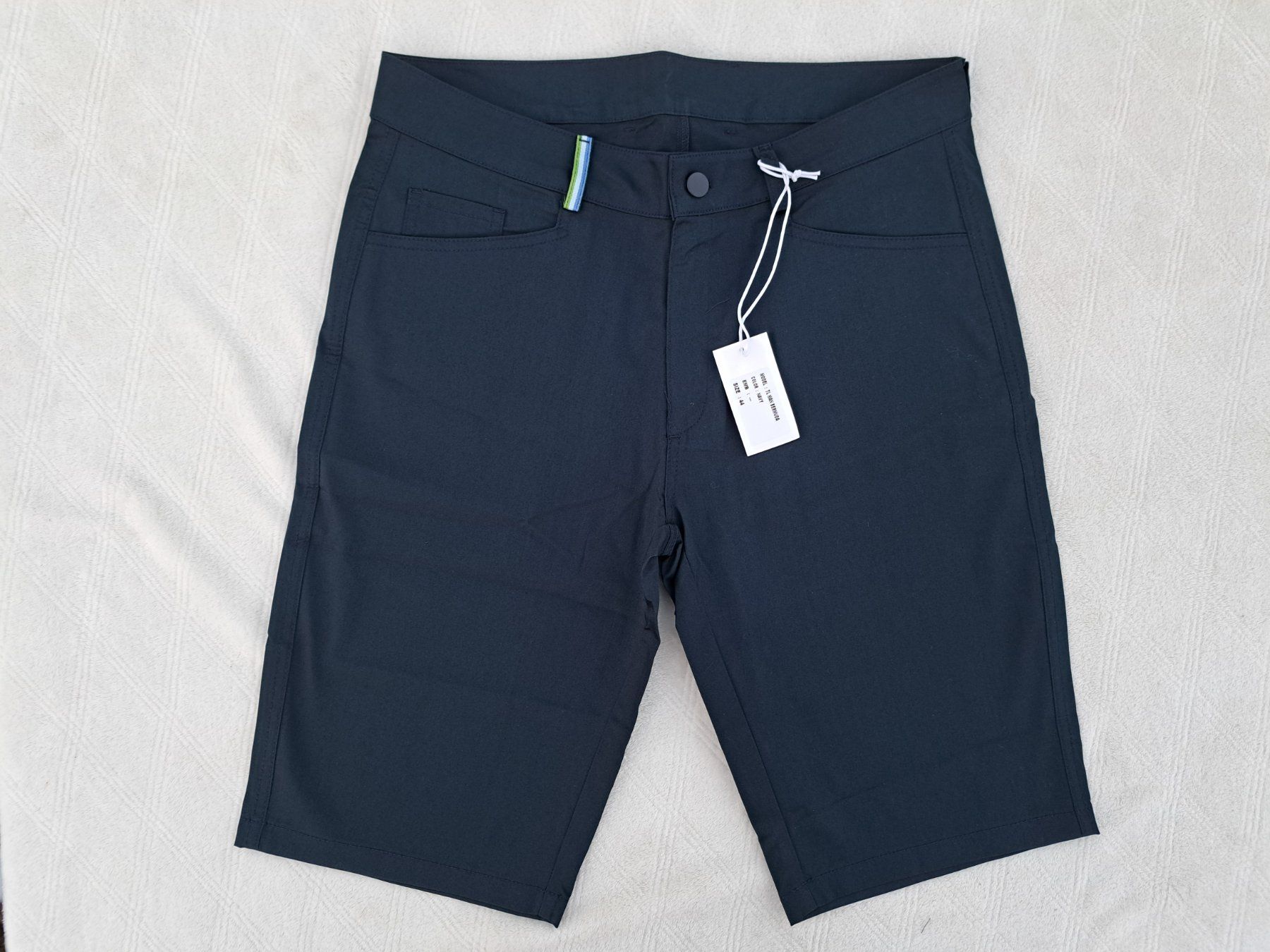 Pantaloni: neue Bermuda Shorts Navy Gr. 44 – Nuovo e nell'imballaggio originale da Gysenstein venduto da joshuas81