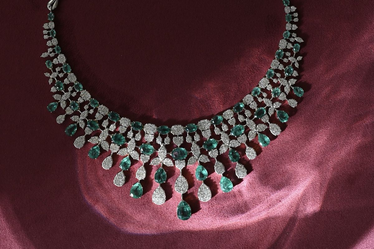 Catenine: Emerald and Diamond Statement Necklace, Elegant Design – Nuovo e nell'imballaggio originale da Zürich venduto da Pandainlondon 1