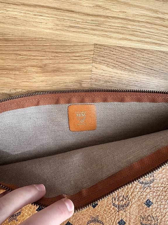 Mcm Valigie & Borse: MCM Vintage Pouch / Dokumenteappe – Usato da Dübendorf venduto da baskiglot 2