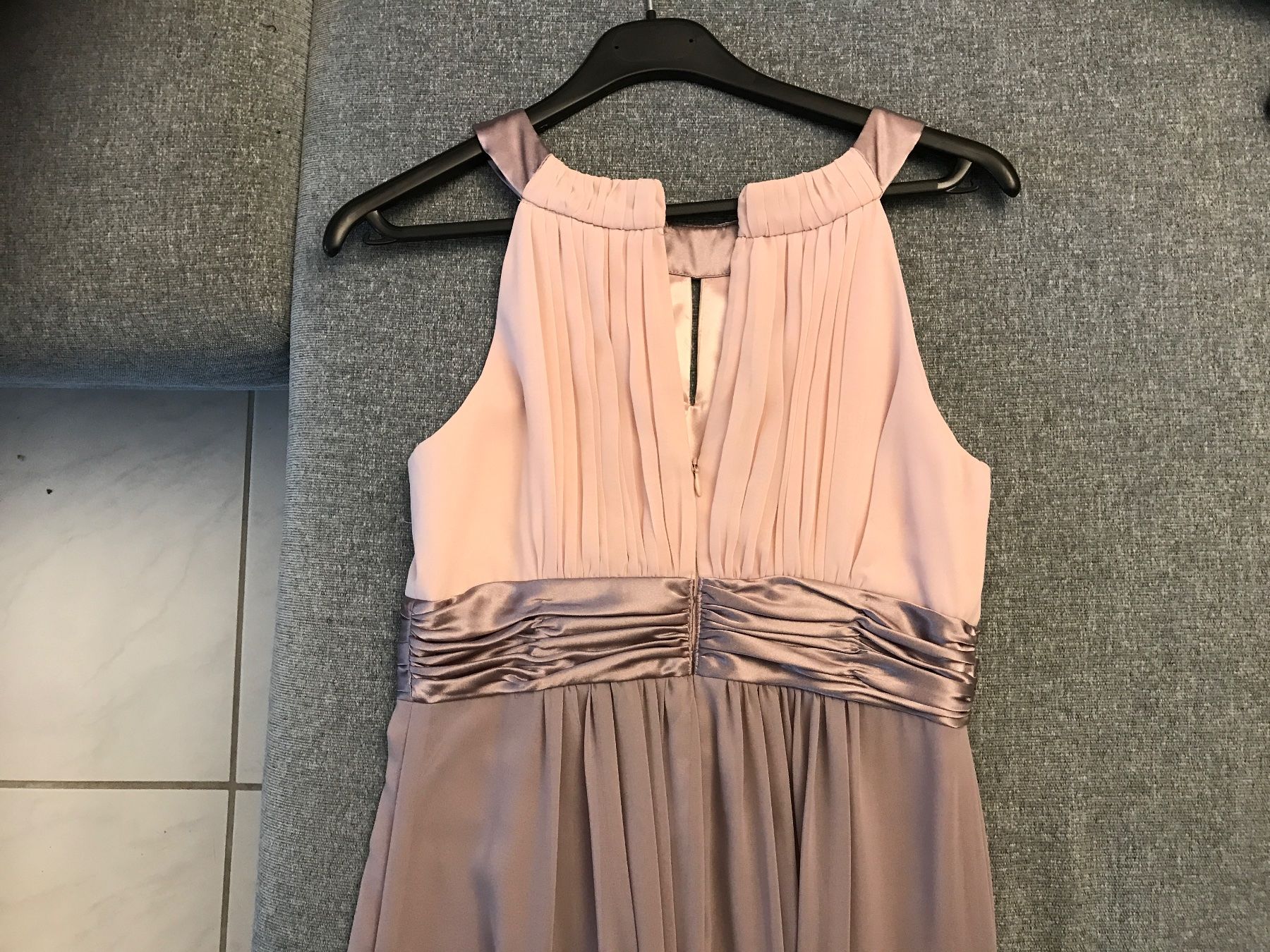 Robes: Abendkleid – D'occasion à Niederglatt ZH par Mary102 1