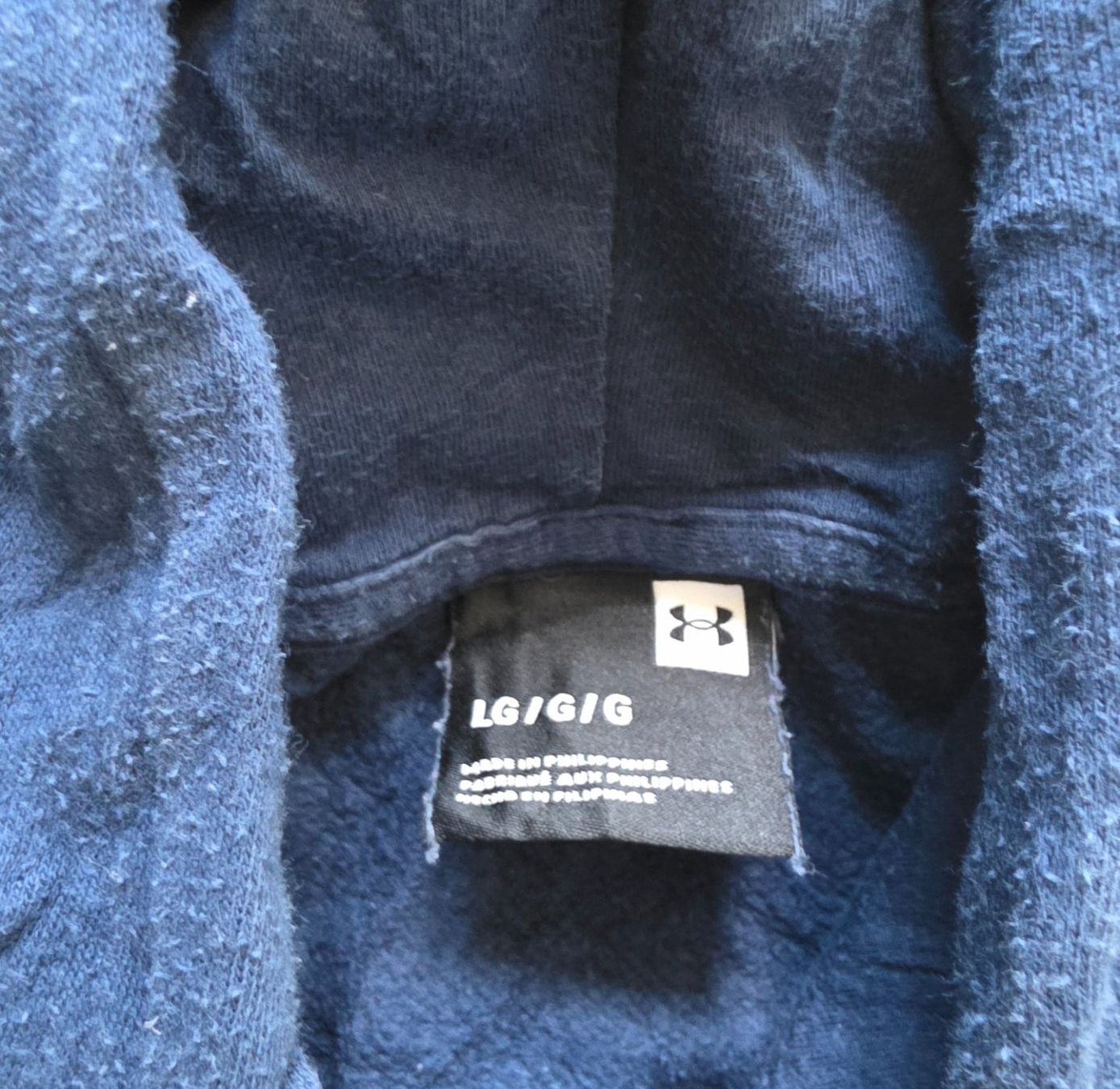 Under Armour Pullover & Sweatshirts: Under Armour Kapuzenpullover blau Grösse L – Gebraucht aus Bern von Tommy.Z 1