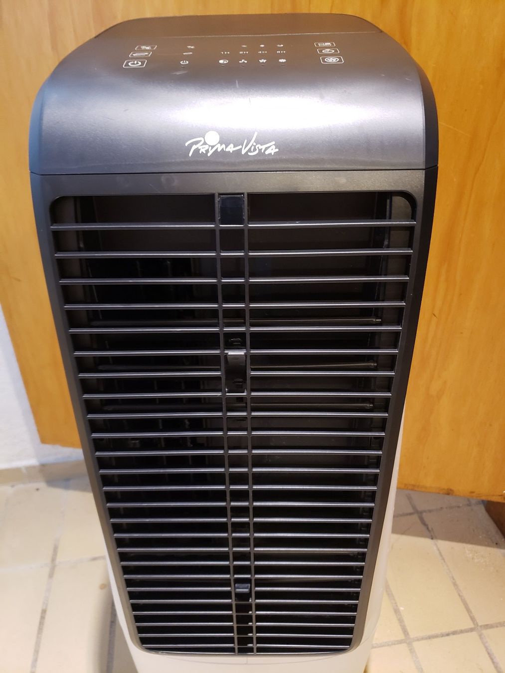 Ventilatori: Prima-Vista Luftkühler 220-240V – Usato da Loveresse venduto da Gloveresse