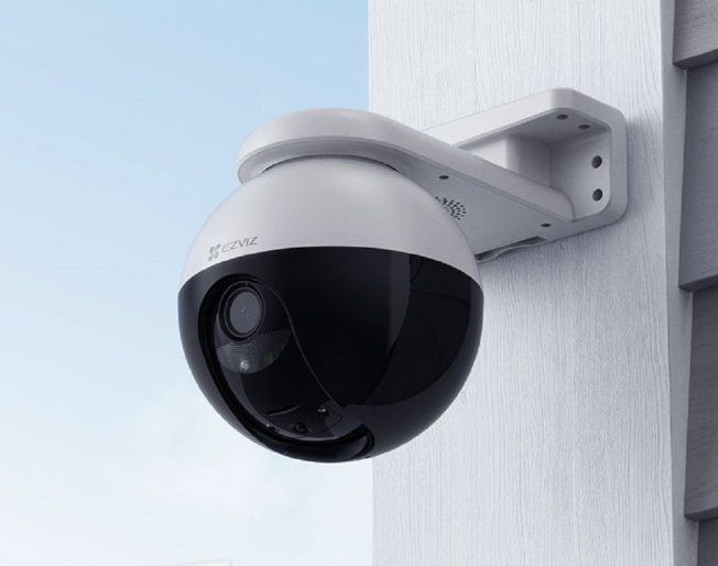 Insta360 Camcorder: EZVIZ CS-C8W WLAN-Aussenkamera 2K+, 360° – Neu und originalverpackt aus Winterthur von Smart-cam