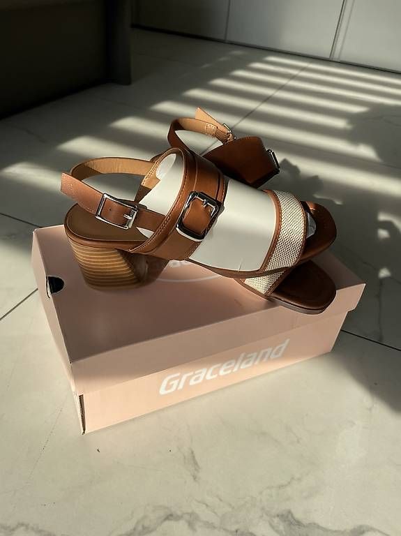 Damenschuhe: Sandali tg 37 – Gebraucht aus Locarno von ste_8rjr 1
