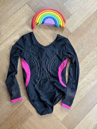 Schöner pink-schwarzer Tanz Gymnastik Body quasi NEU
