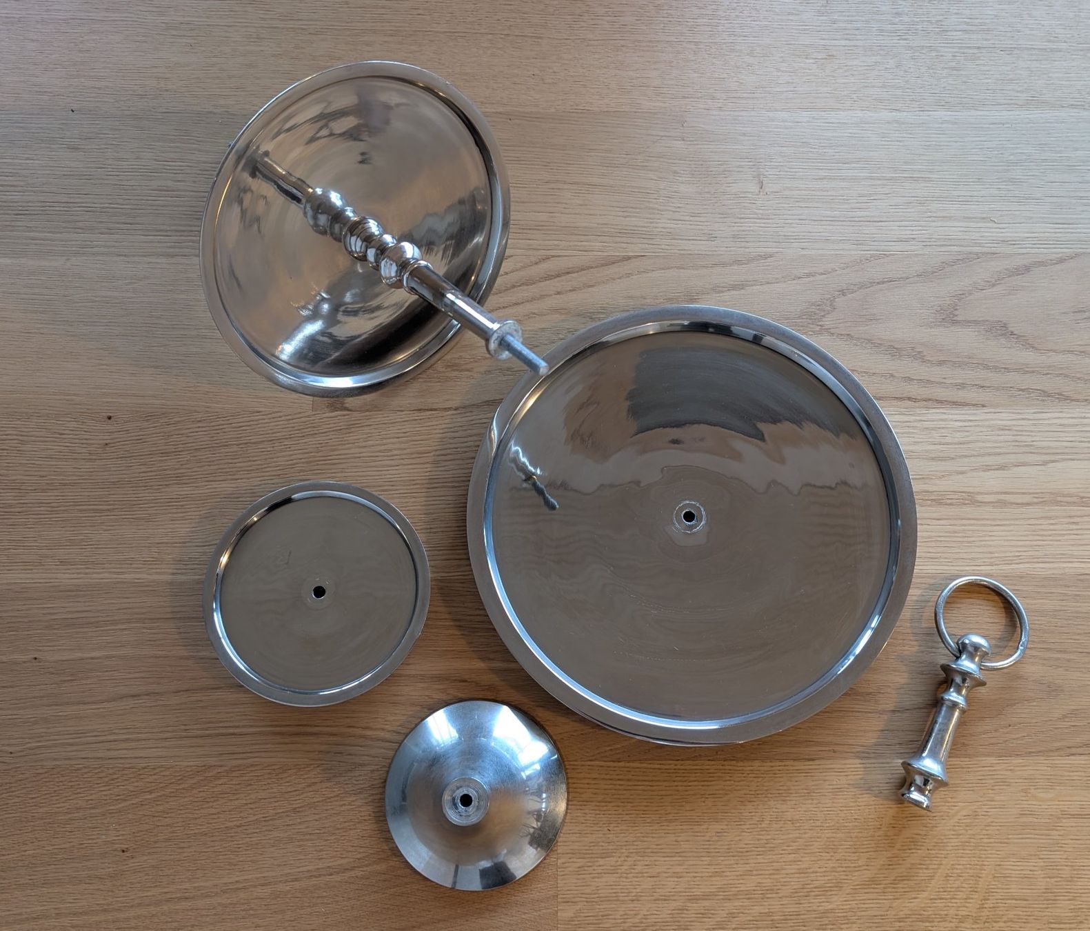 Autres vaisselles & verres: 3er Etagere, Gebäckständer – D'occasion à Walchwil par Rica_qmy6 1