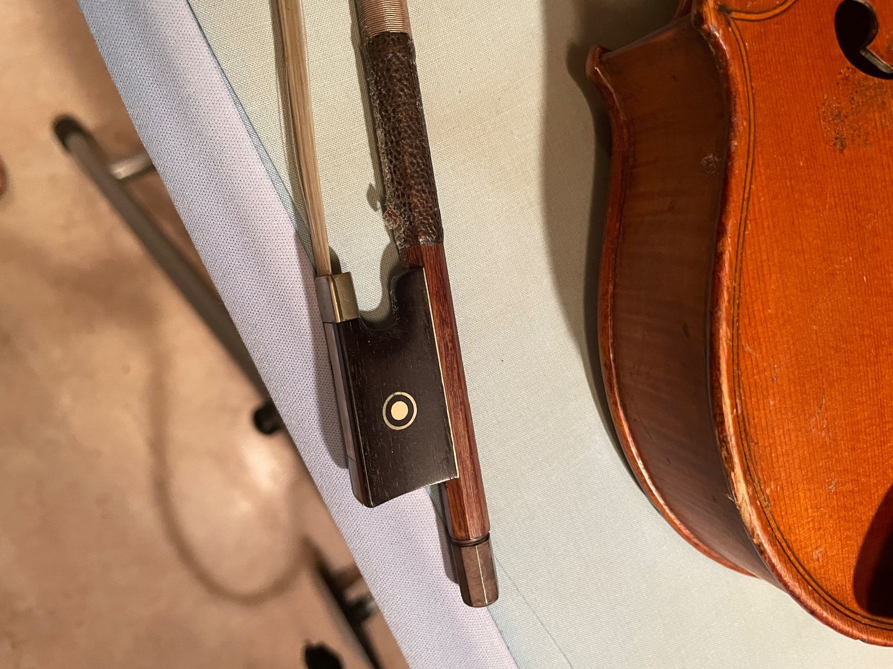 Strumenti musicali: Geige mit Bogen, gebrauchter Zustand – Difettoso da Elsau venduto da manitou01 5