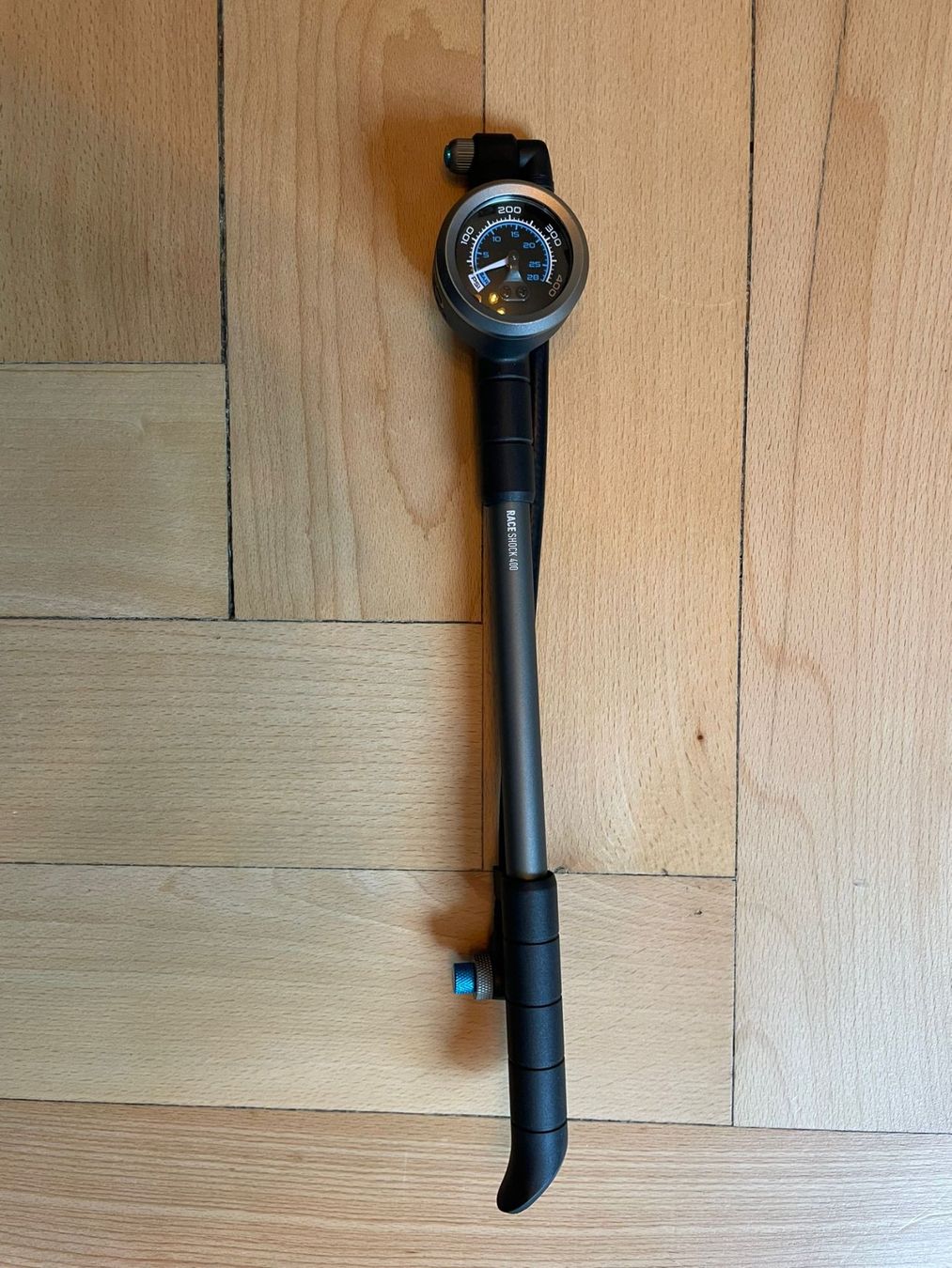 Pumpen: ACID Race Shock 400 Dämpferpumpe – Neu (gemäss Beschreibung) aus Bern von Sienna_Skies