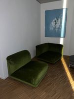 2 Original 70er MoosgrünSamt Sessel bzw. 1 Recamiere