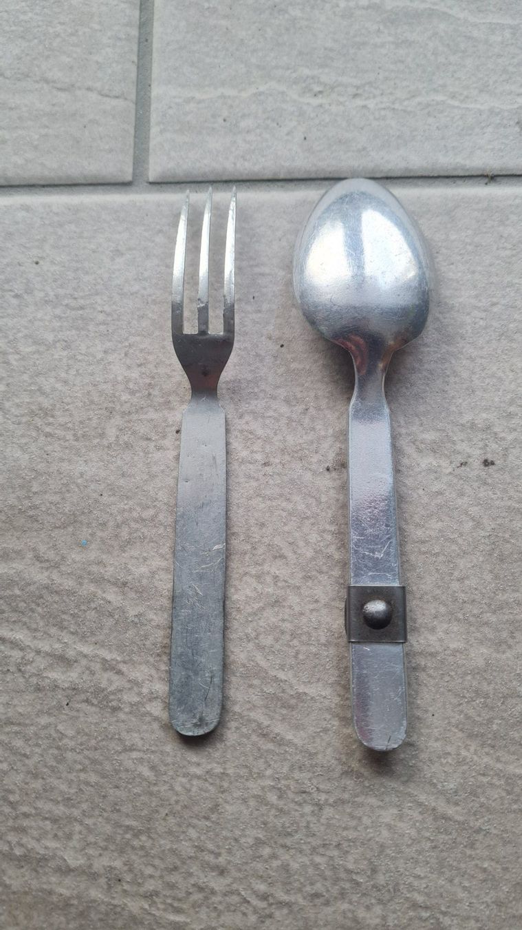 Schweizer Armee Set di posate: CH Armee / Altes Feldbesteck / Essbesteck / ca. 1940er – Usato da Safenwil venduto da Husqi2000 4