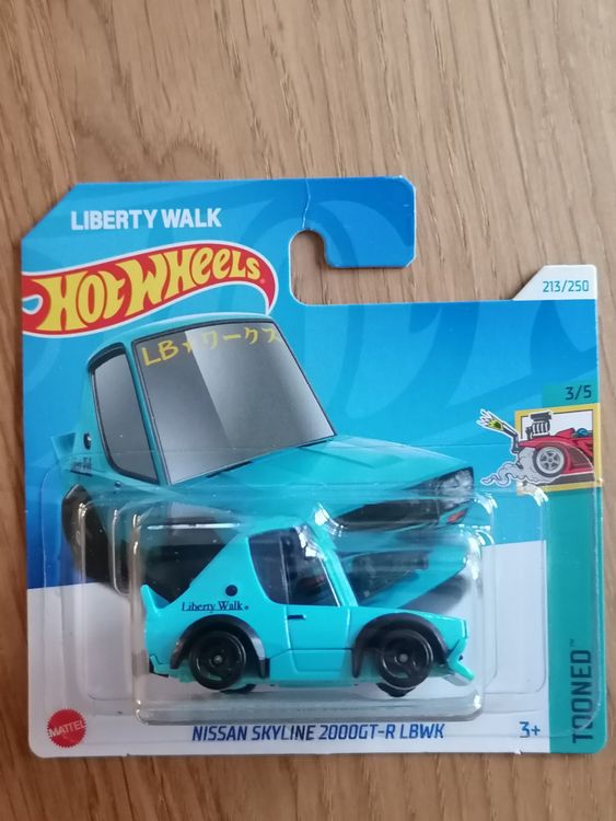 Hot Wheels - Nissan Skyline 2000GT-R LBWK 1