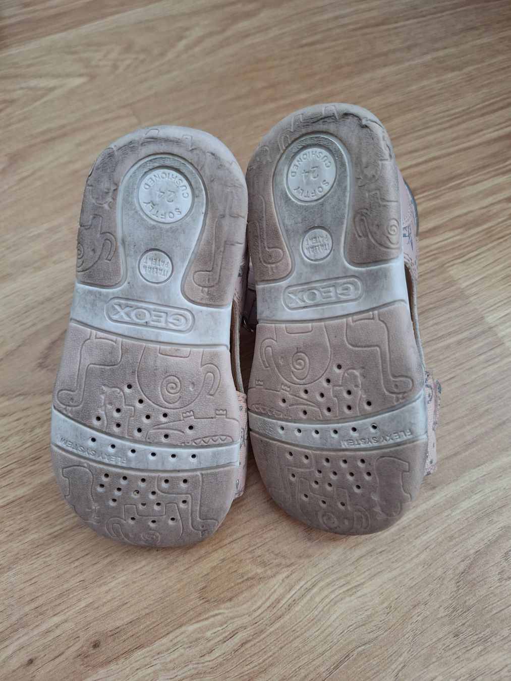 Geox Scarpe per ragazze: Sandalen Geox Gr 24 – Usato da Wollerau venduto da Marek_T 2