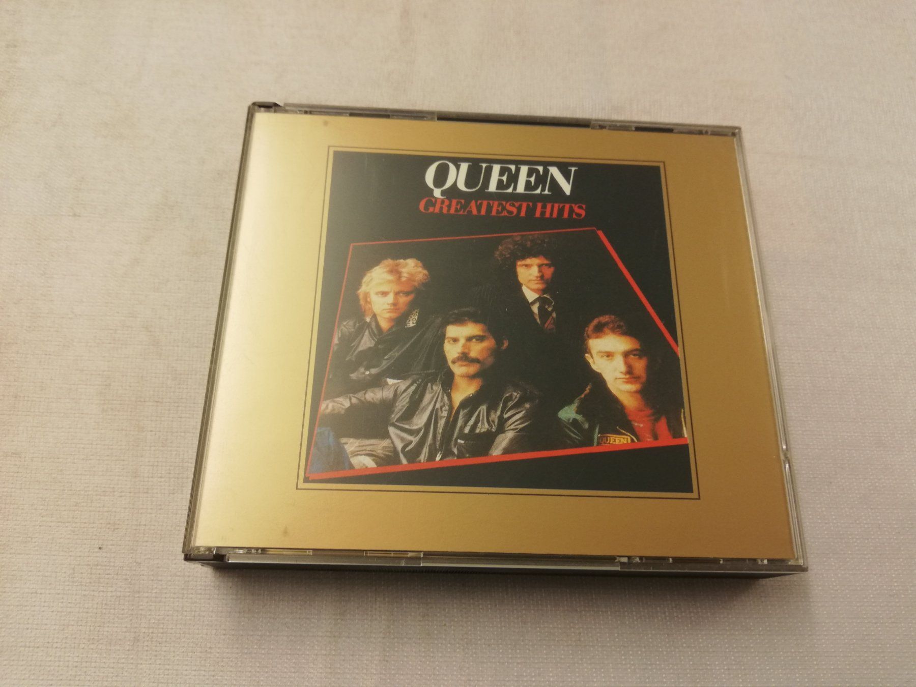 CD: QUEEN - GREATEST HIT I & II – Usato da Bern venduto da Vinylsound.ch