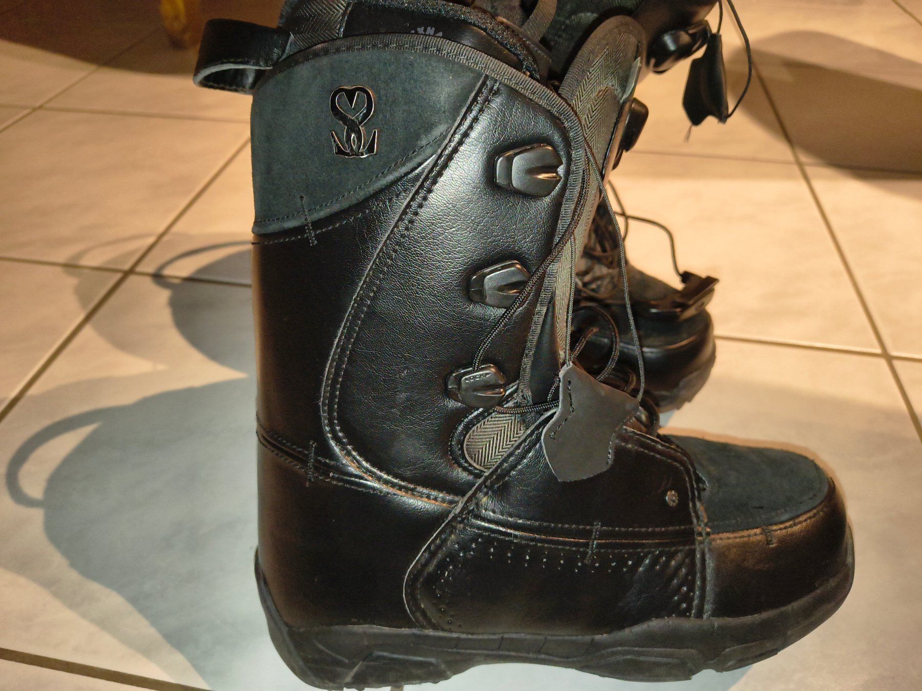 Salomon Scarpe da uomo: Snowboard-Boots Salomon Gr.45/ 28.5cm – Usato da Staffelbach venduto da Jsocratex 3