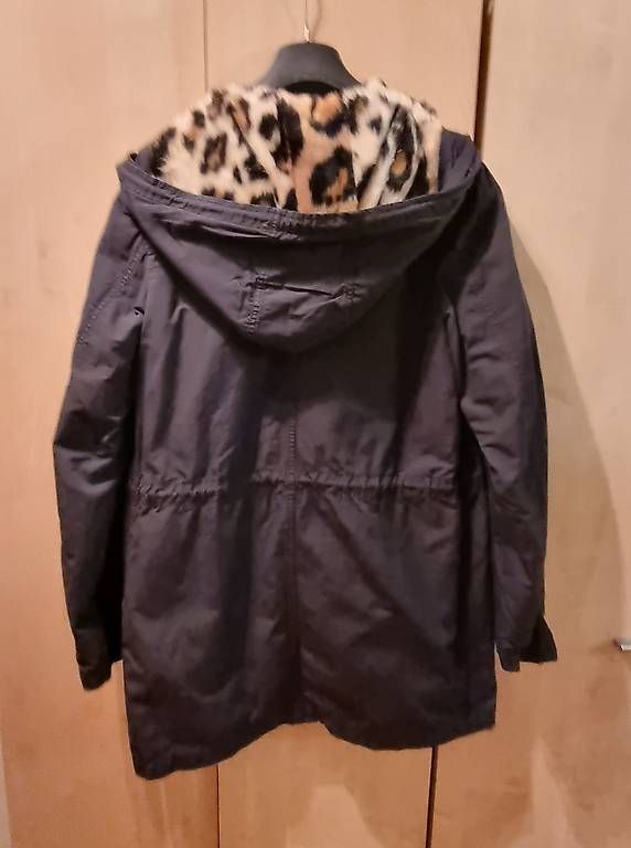 Armani Giacche: Armani Damen Winterjacke Gr. 40 – Usato da Bern venduto da legalist 1